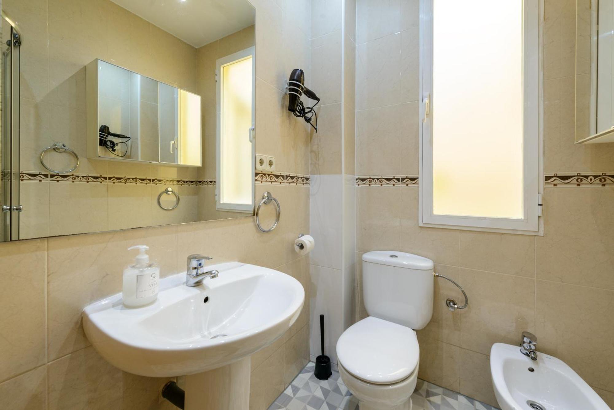 Amplio Piso En Madrid Centro Con Vistas Al Templo De Debod Διαμέρισμα Εξωτερικό φωτογραφία