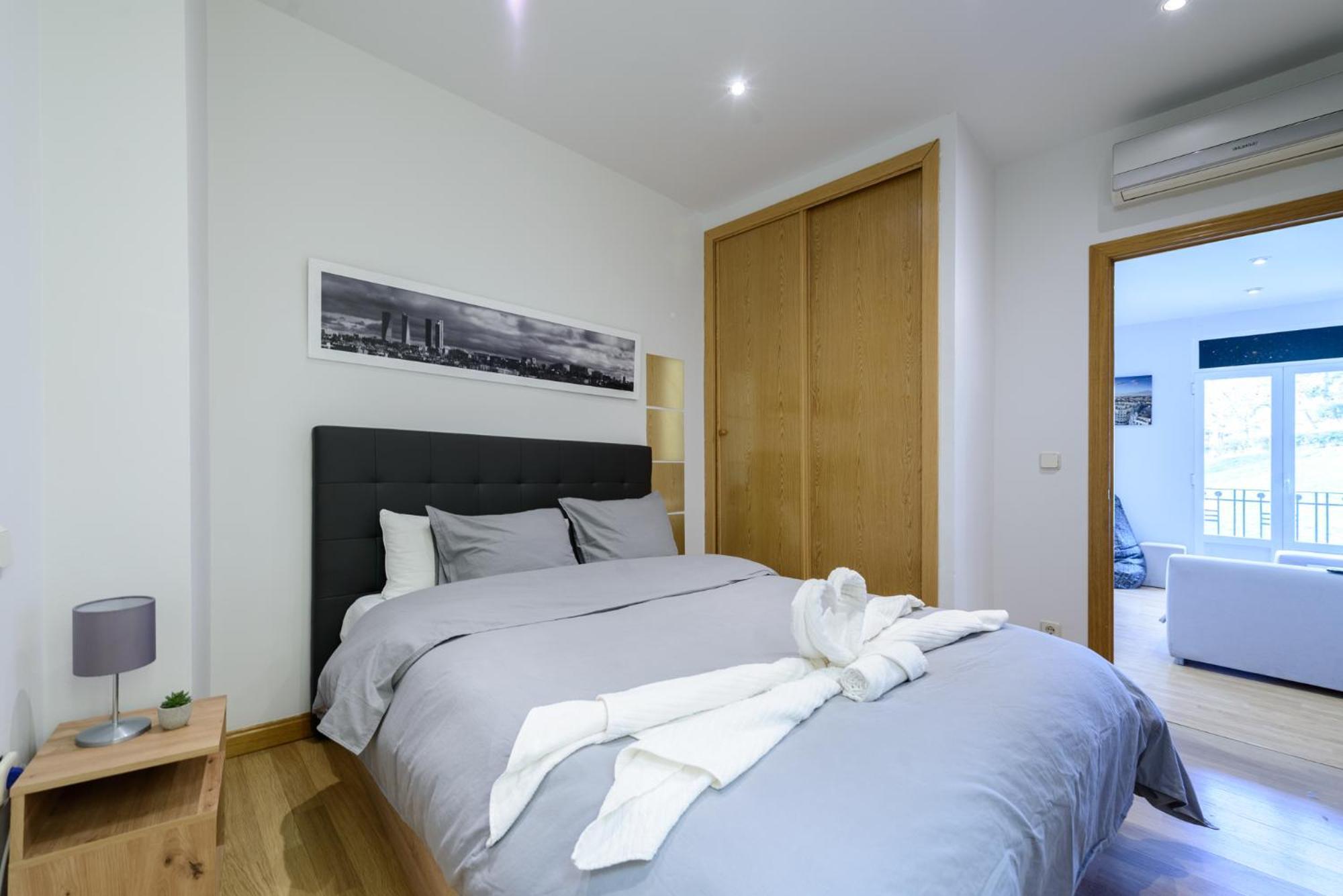 Amplio Piso En Madrid Centro Con Vistas Al Templo De Debod Διαμέρισμα Εξωτερικό φωτογραφία