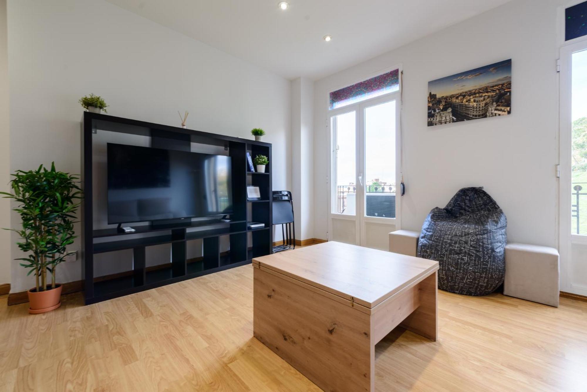 Amplio Piso En Madrid Centro Con Vistas Al Templo De Debod Διαμέρισμα Εξωτερικό φωτογραφία